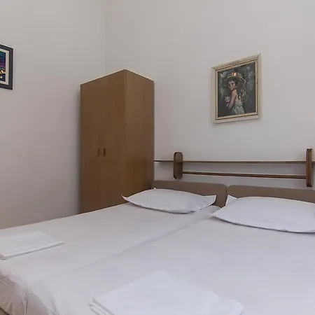 Mador דירה מאקרסקה