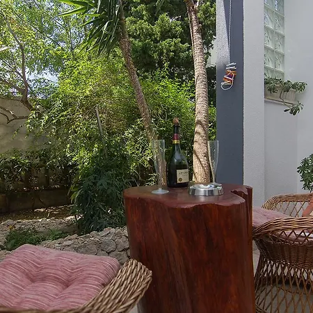 Mador * מאקרסקה