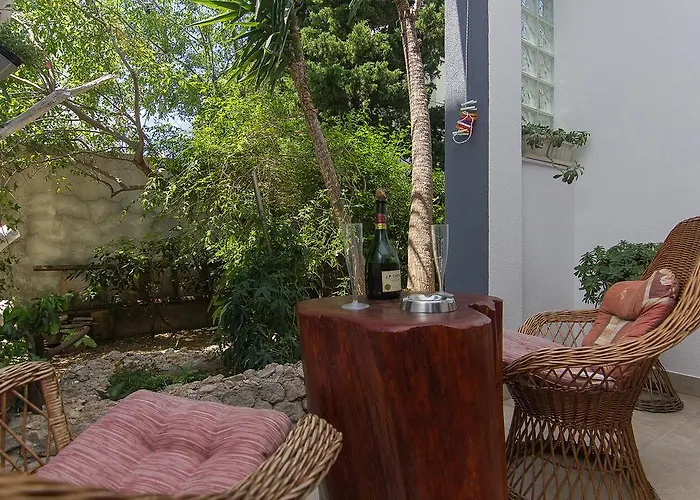 Mador * Μακάρσκα