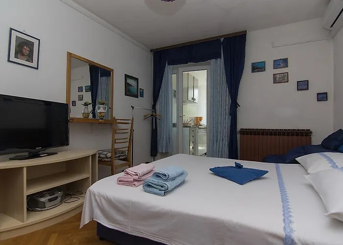 Mador * Μακάρσκα