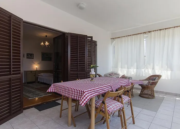 公寓 玛佐别墅旅馆 马卡尔斯卡